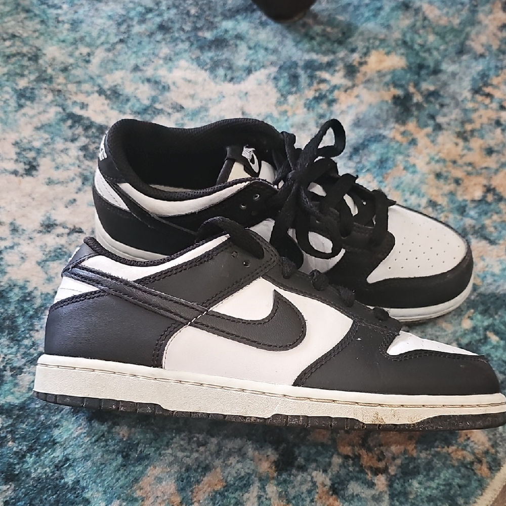 Nike Youth Black and White Low-Top Sneakers